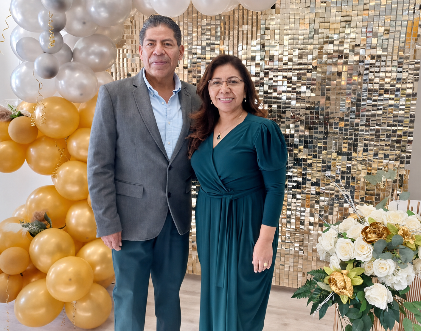 Yolanda García and her husband, owners of Minor Fine Jewelry